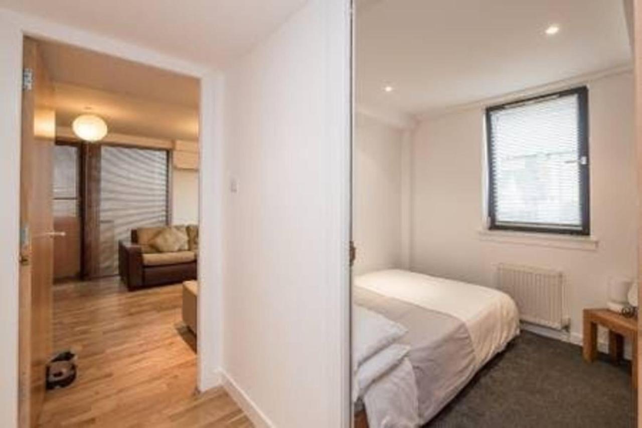 דירות אדינבורו Modern Flat In The Middle Of Old Town מראה חיצוני תמונה